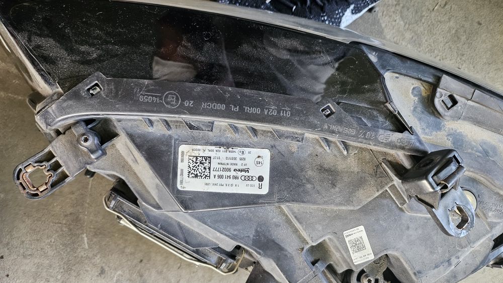 Far audi Q5 stânga dreapta