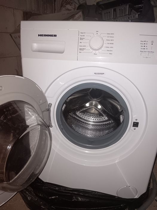 Mașina de spălat Heinner