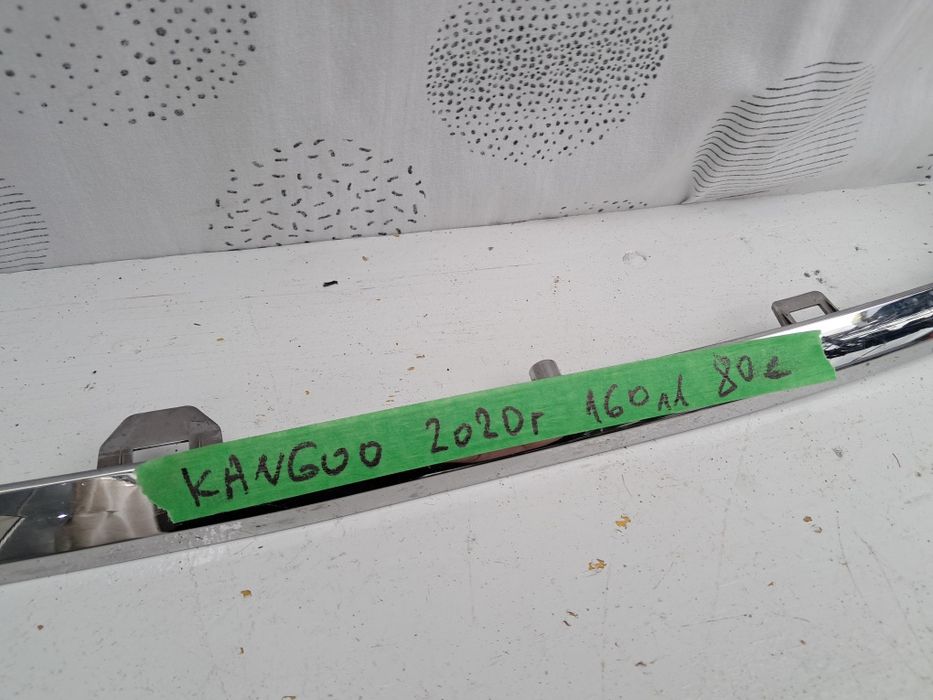 Хром лайсна грил решетка Renault Kangoo 2020 г