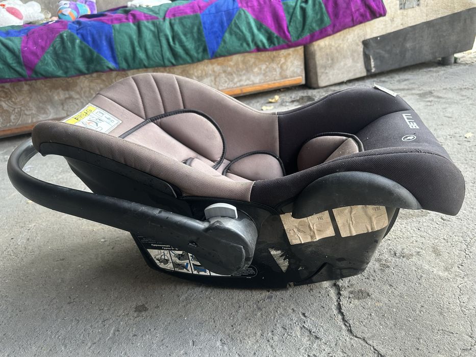 Автокресло доя детей 0+ (до 13кг)