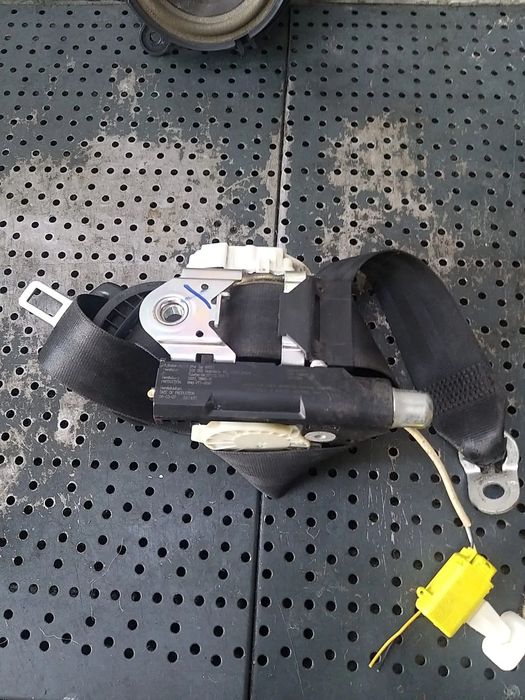 Centura siguranta stanga fata vw passat b6 3c 34032206a 33032894
