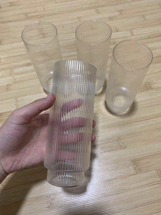 Стаканы прозрачные