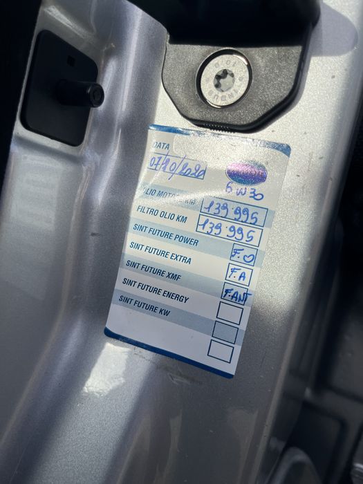 Мерцедес E200 компресор 152000 км