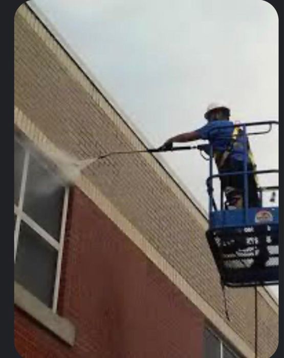 Spalam hale industriale curatam spalat productie spal hala geamuri dal