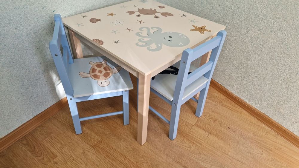 Детска Масичка с два стола