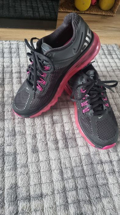 Маратонки марка Nike