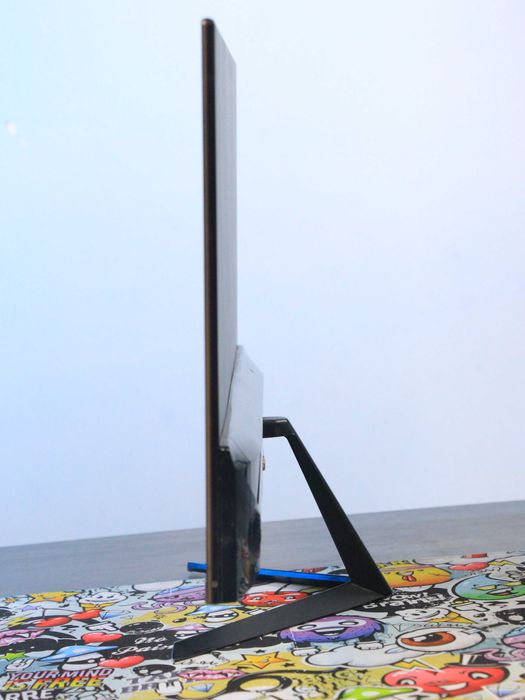 Hoesda 24''  monitor arzon narxda sotiladi