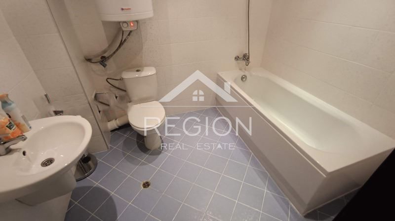 Дава се под наем Тристаен апартамент в Варна, м-т Траката - 104 кв.м за 700 € - Снимка #6