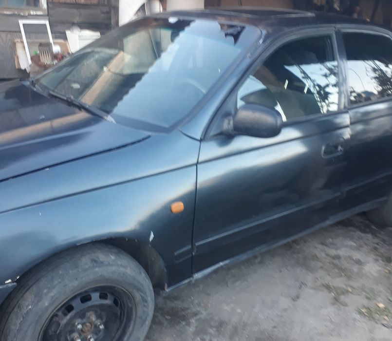 Продам  тайота карина Е