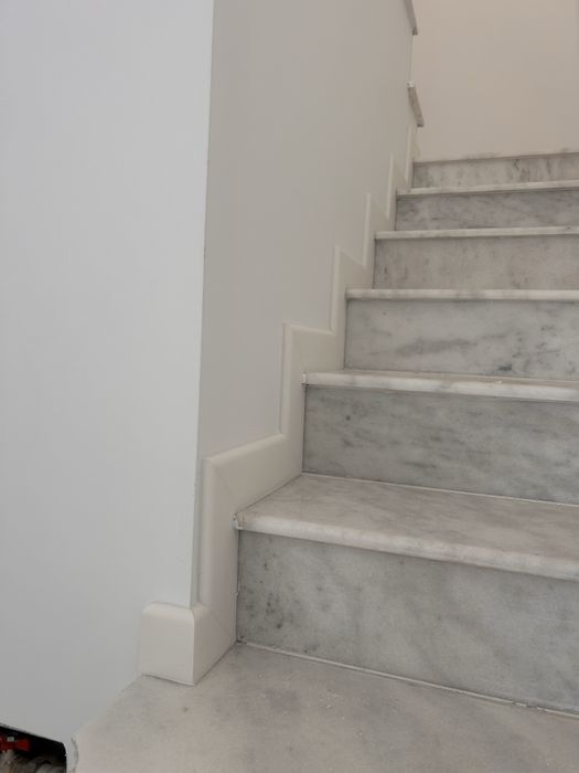Montaj Parchet Constanța | Laminat, Stratificat, SPC/LVT | Plinte