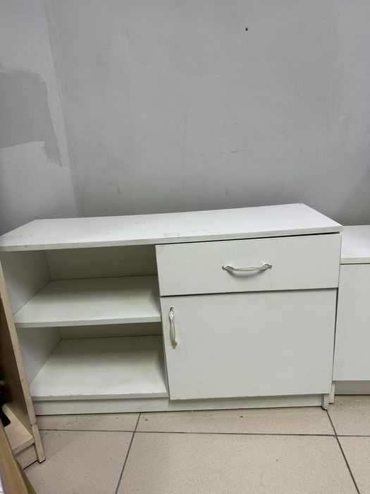 Офисная стол-тумба