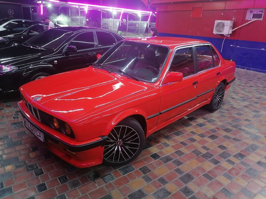 BMW E30 1986 года