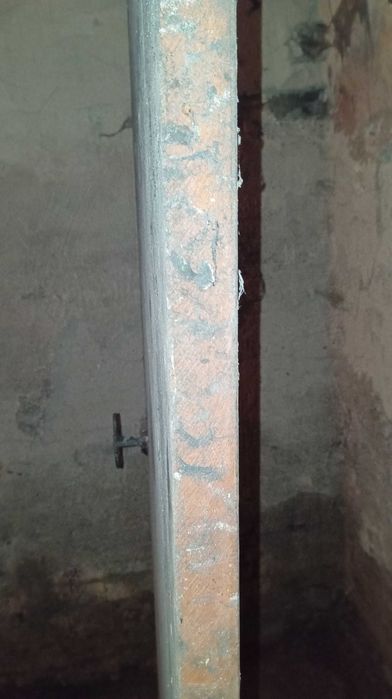 Деревянные подвальные двери