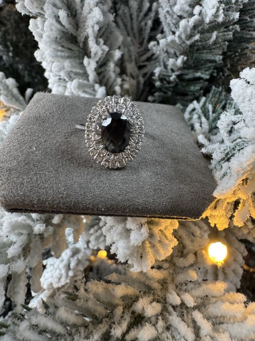 Inel din aur, safir si diamante