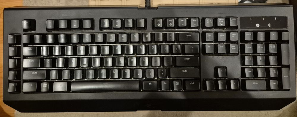 Vand tastatura Razer BlackWidow Chroma V2