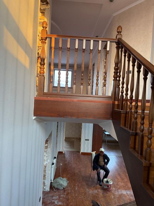 Лестница из натурального дуба б/у