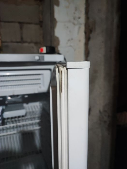 Морозильник Indesit SFR167NF.002