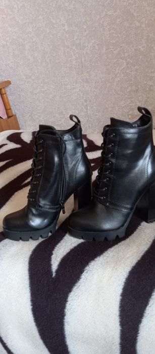 Ботильоны черные
