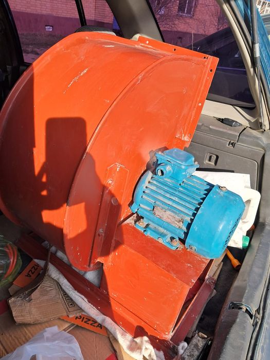 Электрическая вытяжка