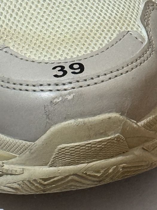 Маратонки BALENCIAGA triples