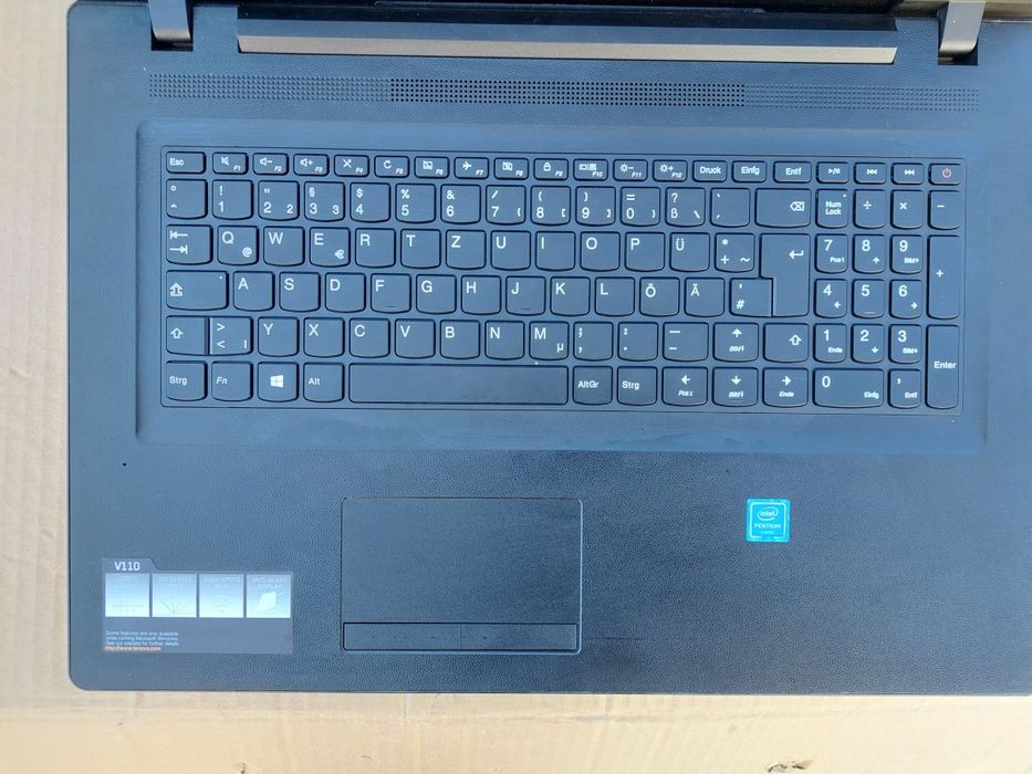 Laptop Lenovo V110 display spart