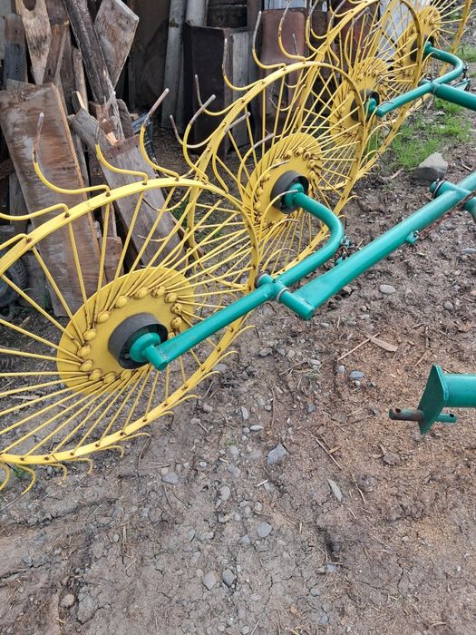 Vând grebla tip soare