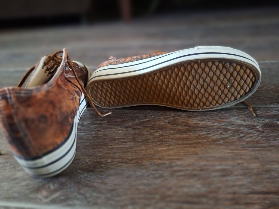 Продам кеды converse