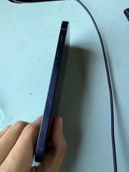 Vand iphone 12  accept si schimburi + diferenta din partea mea