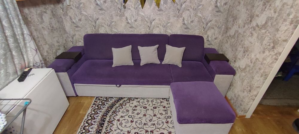Продам диван в хорошем состоянии