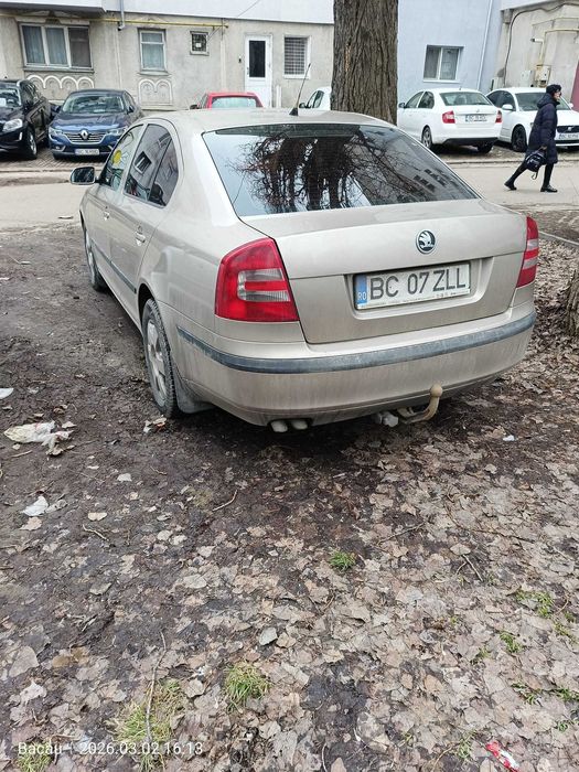 Vând Skoda Octavia