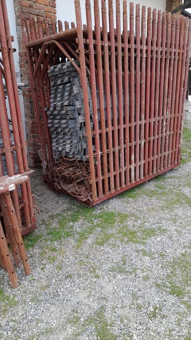 Inchiriez  Popi Metalici si schela metalica