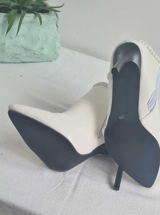 Botine Albe Dama marime 39