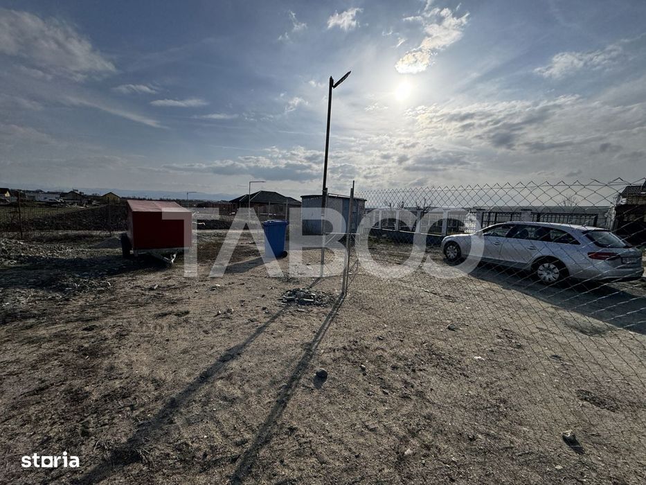 Teren intravilan de vanzare 825 mp cu PUZ si vedere la DN Sura Mica