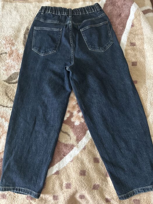 Продам джинсы на рост 149
