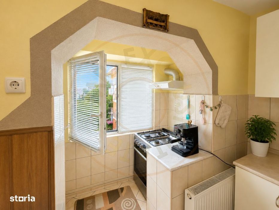 De vanzare Apartament 2 camere Micro 17