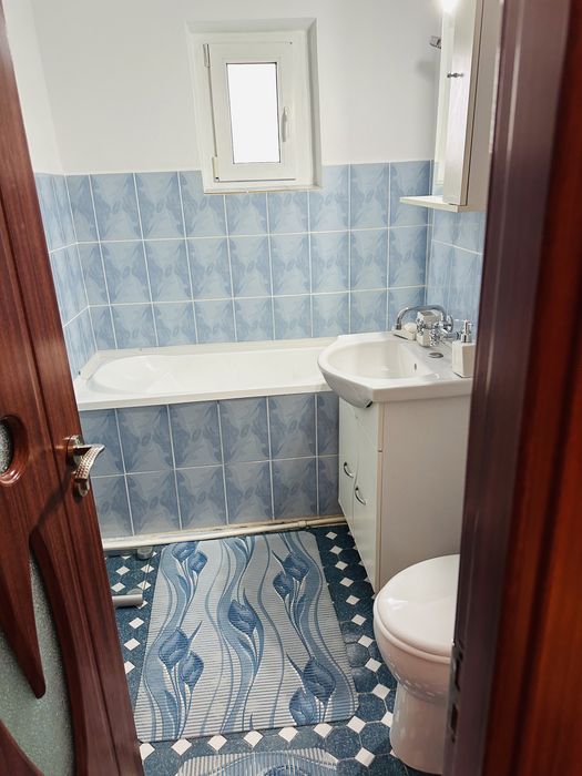 Inchiriez apartament 2 camere