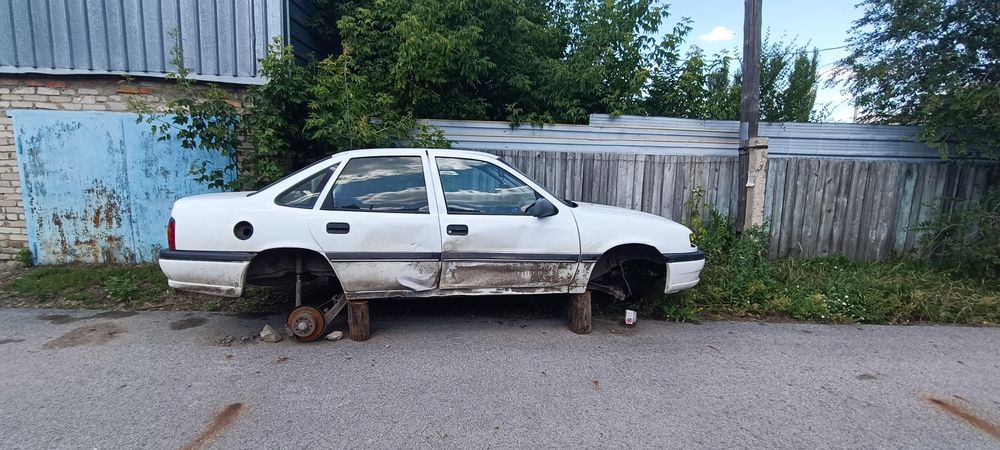 Продам опель вектра а на разбор