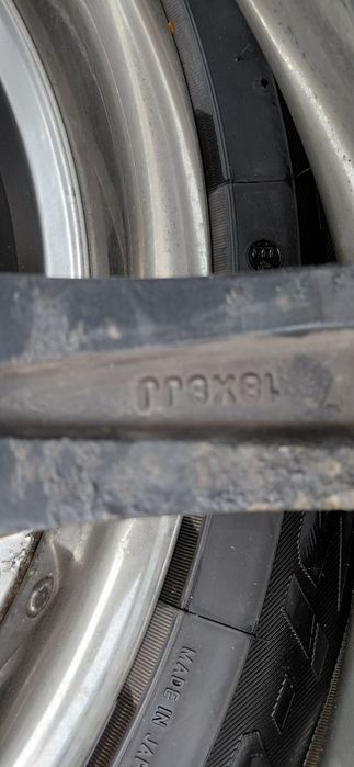 Продам комплект шины с дисками