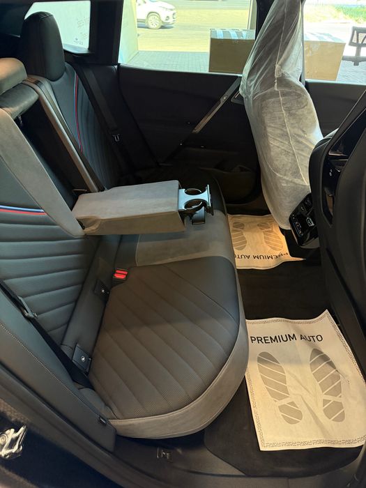 Продам новый BMW iX xDrive60 с гаранией 8 лет