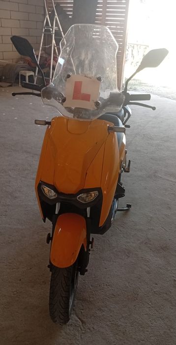 Scuter electric VMOTO