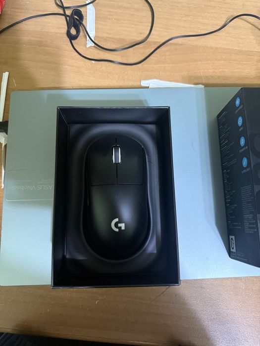 Мышь Logitech Pro X Superlight черный