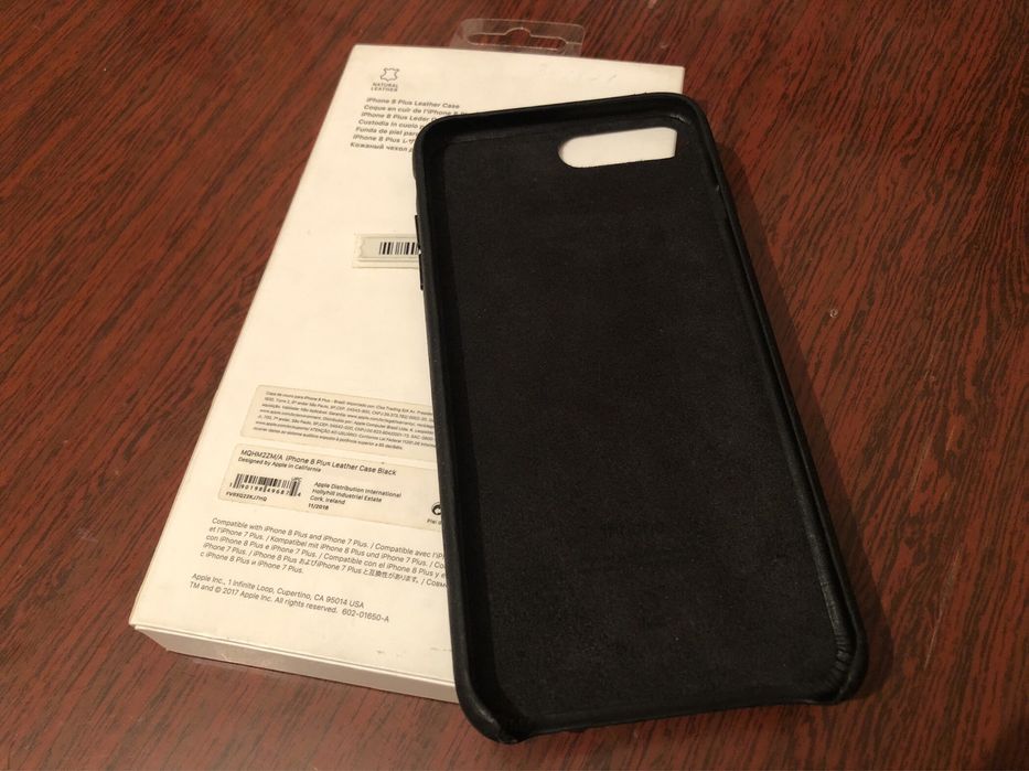 Оригинальный кожаный чехол на iPhone 8 Plus