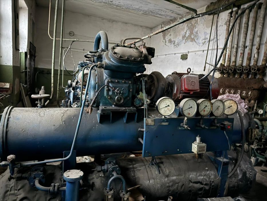 Продам компрессор холодильный