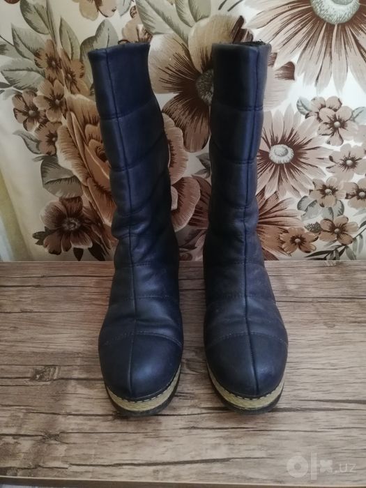 Продам зимние сапоги