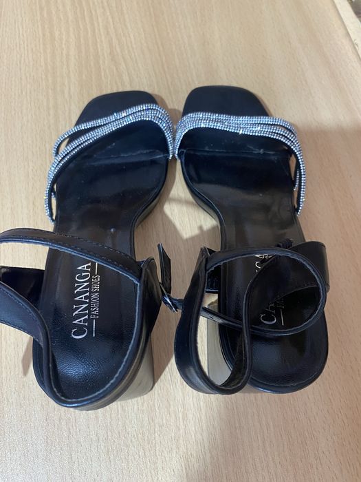 продам босоножки