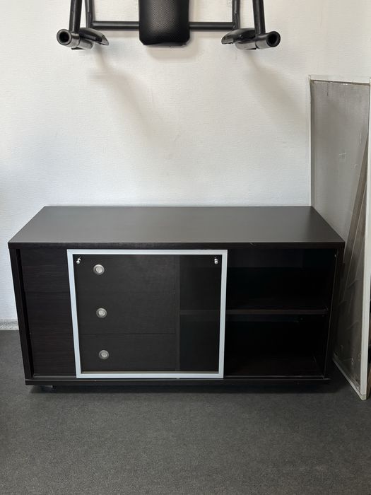 Срочно. Продам тумбу - 4000. Б/У