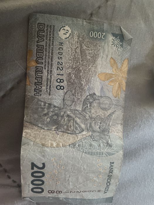 Продам деньги колекционные