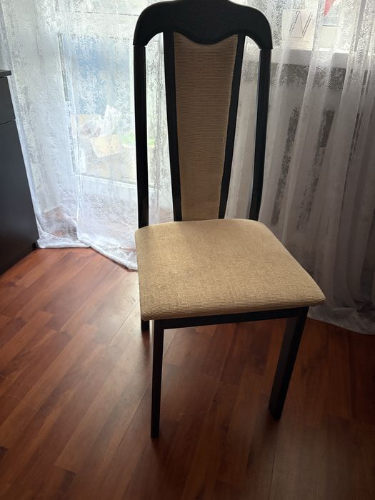 Продам стол деревянный