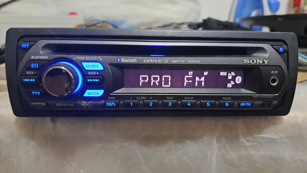 Radio CD Casetofon Auto Sony MEX-BT2500 cu Bluetooth, AUX și MP3