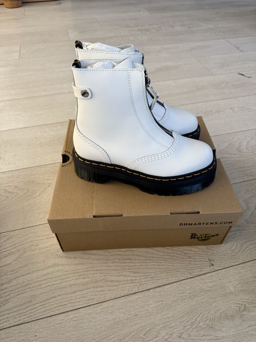 Dr martens jetta